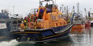 Penlee crew called on to provide medical aid for injured crewman