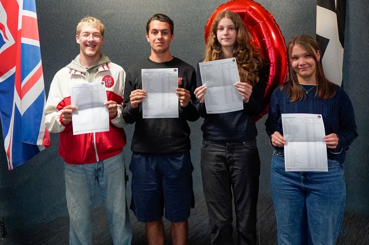 CSIA celebrate GCSE success.