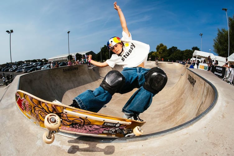 Lola Tambling from Saltash on here way to winning won the Skateboard GB National Championships Women’s Park title in Newquay. (Picture: Leo Sharpe)