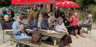 Oddfellows friends enjoy summer gathering at boating lake 
