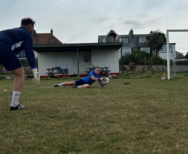 RAF women’s football team kicks off season at RAF St Mawgan