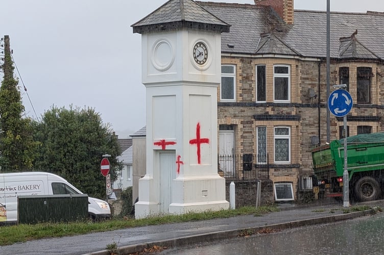 The graffiti on the St Lawrence's memorial clock in Bodmin (Picture: Aaron Greenaway/Tindle)
