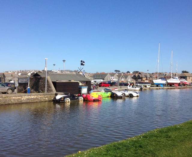 Cornwall Favourites: Bude has lovely beaches, plus sea pool and canal