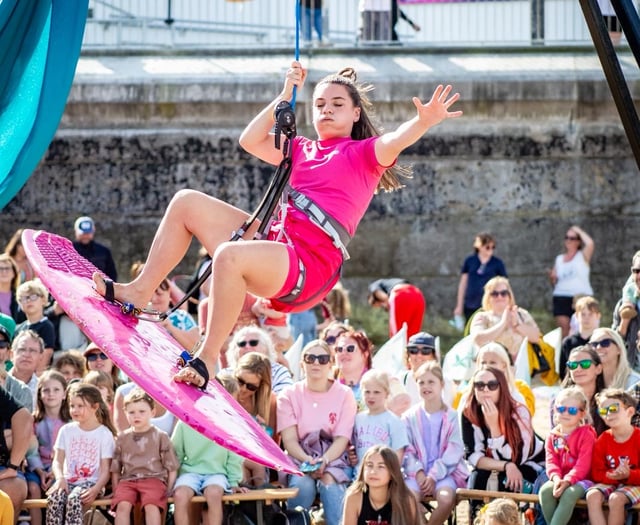 Community comes together to see out the summer in style