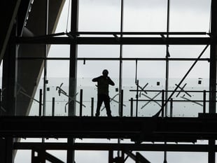 Almost 2,000 people in Cornwall starting apprenticeships – despite number reaching record high in England