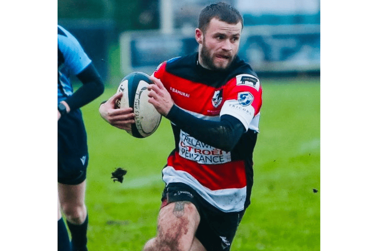 Sam Cahill scored two tries for the Pirates.
