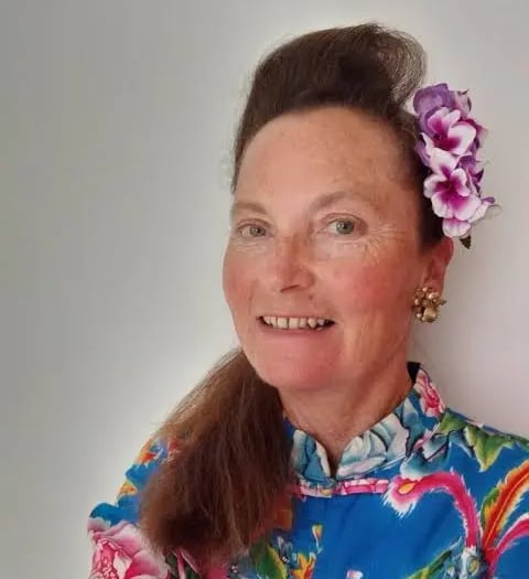Acclaimed poet to celebrate her new collection