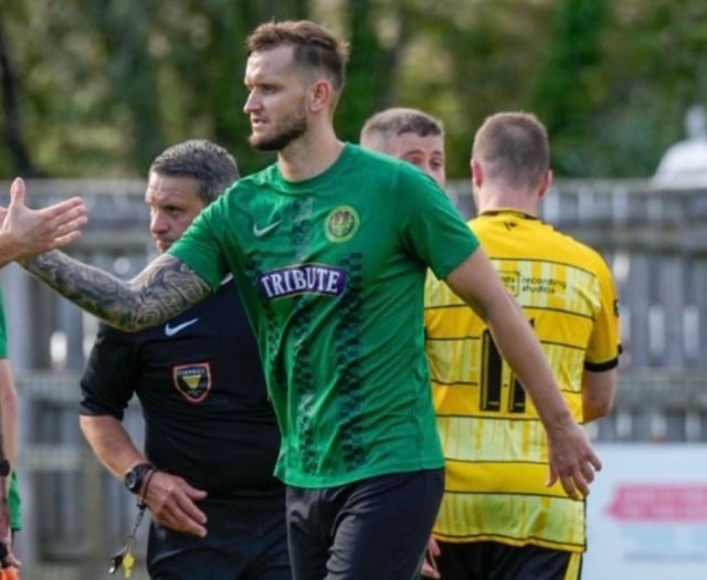 Bentley's late header earns Blazey important point at Barnstaple