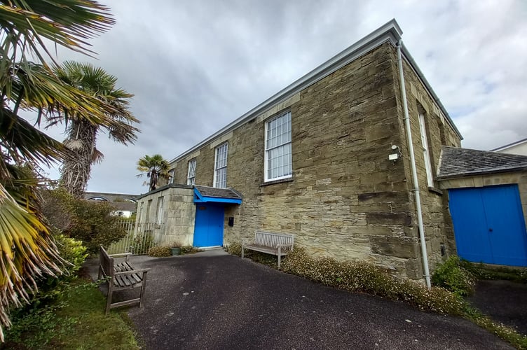 Truro Quaker meeting house