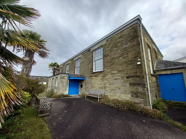 Truro Quaker meeting house