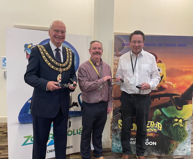 Cornish cinema welcomes pioneering smart glasses technology