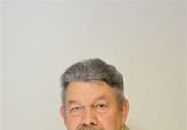 Tributes paid to former mayor who has died