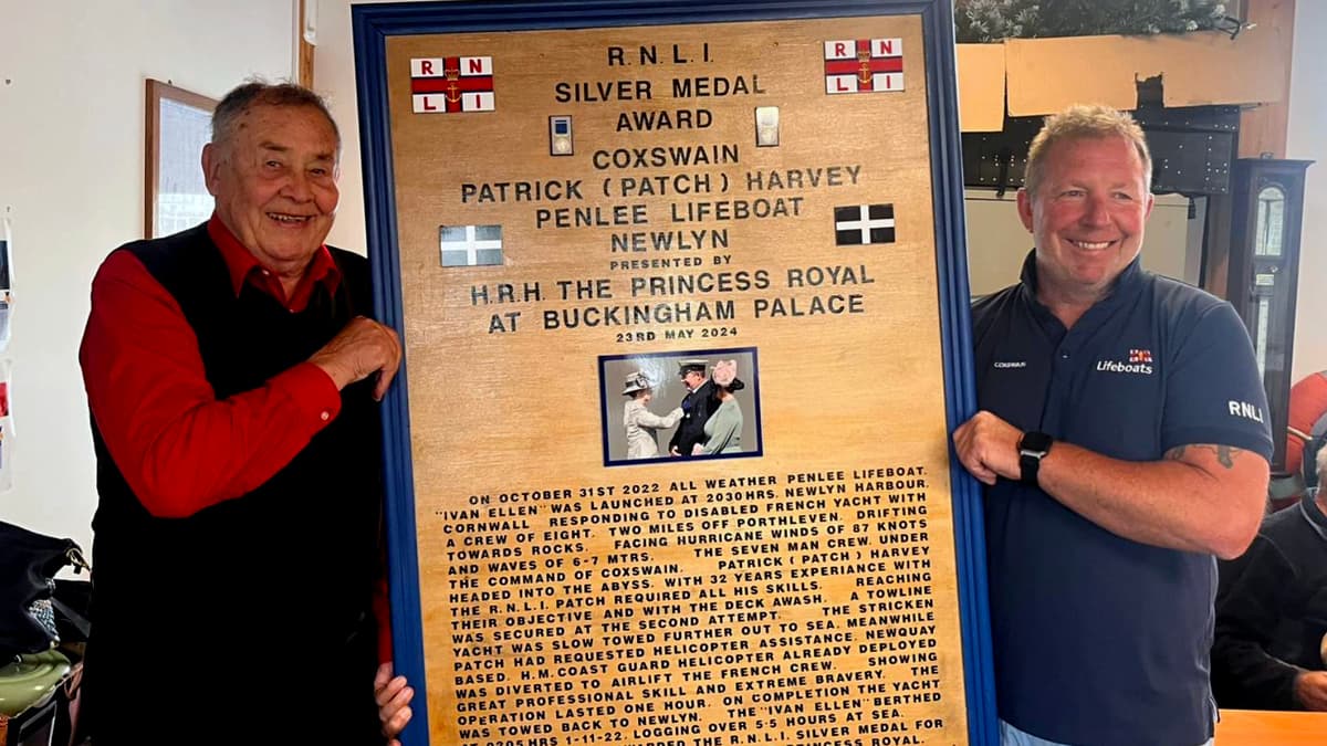 Archie Rowe Penlee Lifeboat coxswain presented with special plaque ...