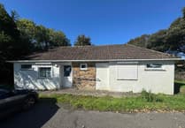 Commercial property in car park used by beach-goers in Cornwall is up for auction