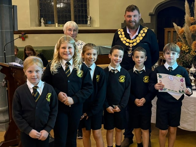 Newquay Junior Academy being presents with its RHS It’s Your Neighbourhood Award