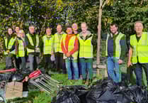 Cornwall Council leader joins Bodmin Bluetits for clean-up