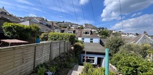 Fowey residents win campaign for shop terrace plan