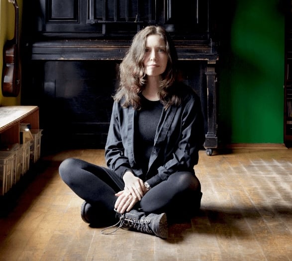 Cornish based singer-songwriter to perform in Bodmin