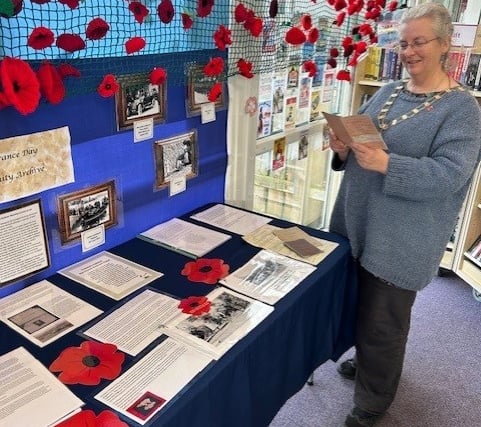 Remembrance display launches war story archive scheme