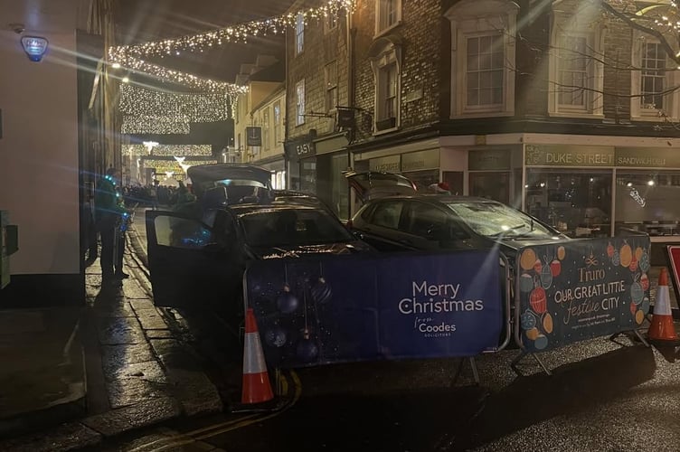 Christmas shopping in Truro as viewed from Duke Street 