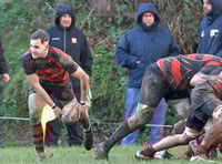 Lions run leaders Camborne Seconds close in thrilling contest