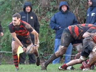 Lions run leaders Camborne Seconds close in thrilling contest