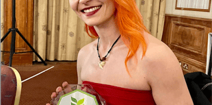 Student wins national award 