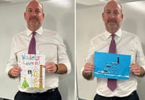 MP chooses the winning designs of Christmas card competition