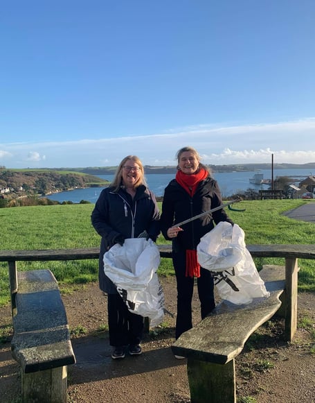 Jayne Kirkham (right) at the Beacon litter pick 