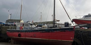 Houseboat to be broken up after being damaged in harbour 