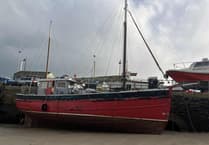 Houseboat to be broken up after being damaged in harbour