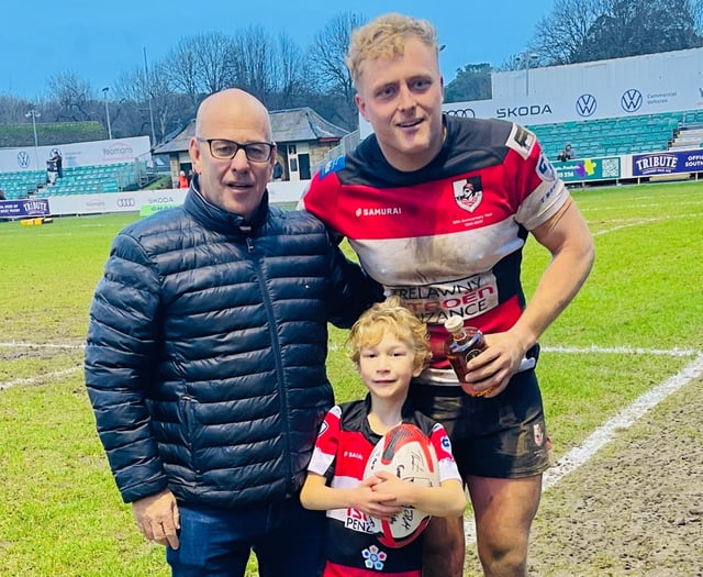 Lambourn and Brownfield star in comfortable home win