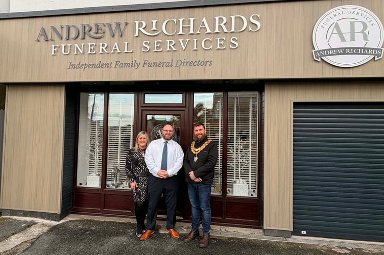 Mayor Drew Creek was on hand to officially open the new branch 