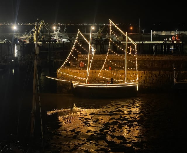 Cornish maritime history shines bright at switch-on event