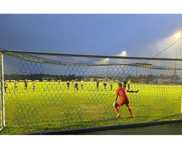 Liskeard's long unbeaten run ended by brilliant Sticker