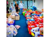 Garden centre delivers 120 Christmas dinner bags to foodbank