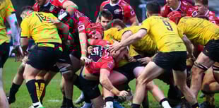 Pirates comfortably beaten by leaders Ealing