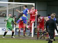 Elburton close the gap on Premier West leaders Liskeard Athletic 