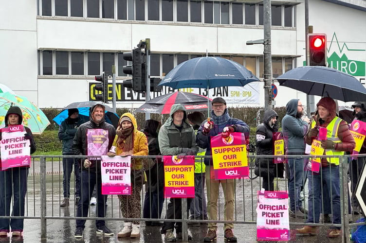 Lecturers on strike outside Truro College