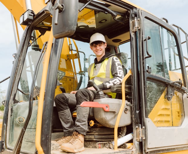 College expands apprenticeship offer with construction plant course