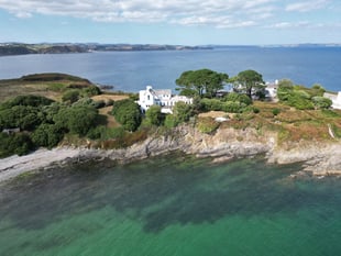 Cornish house from Daphne du Maurier novel goes on sale