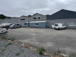 Auctioneers hail ‘rare opportunity’ to acquire large commercial unit