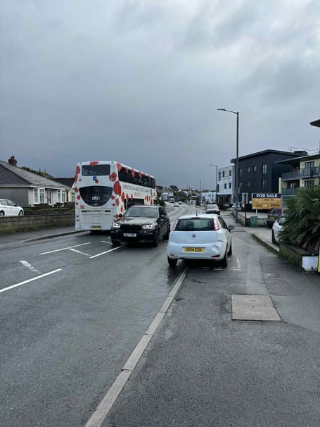 Residents would like to see a double yellow line put in place as motorists park daily along the busy stretch