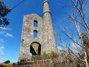 Dispute delays repair of 40ft mineshaft hole