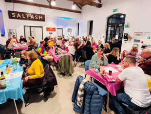 Retro fun returns to Saltash for mayor’s 1970s charity quiz