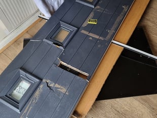Suspected dealers caught with knife and drugs