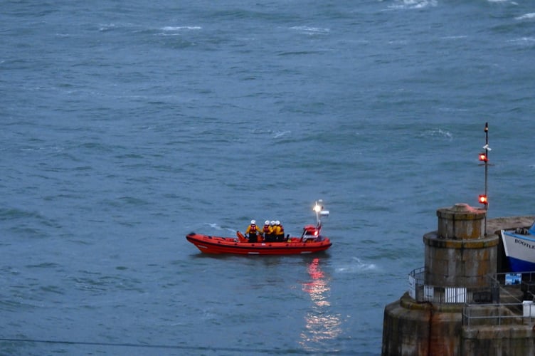 A Newquay lifeboat is scouring the bay (Picture: Bob Quinn)