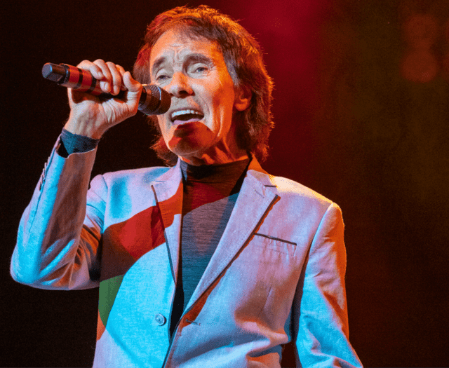 Smash hit show heading to Truro for its 40th anniversary tour