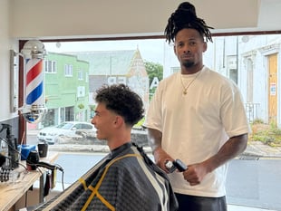 Love Island star declares 'being a barber is my first love'