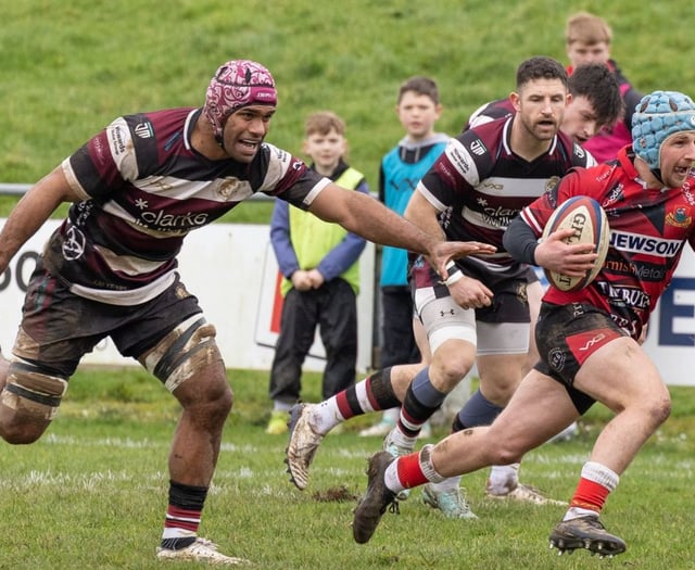 Putt sinks Reds with last-gasp penalty